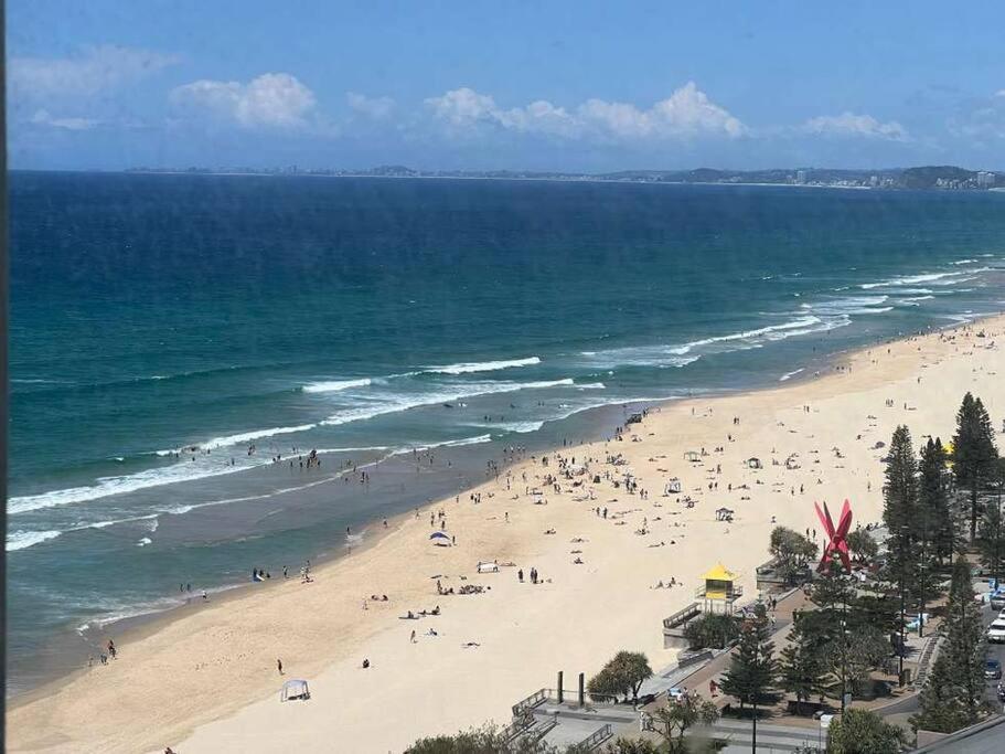 The Esplanade Sea View Apartman Gold Coast Kültér fotó